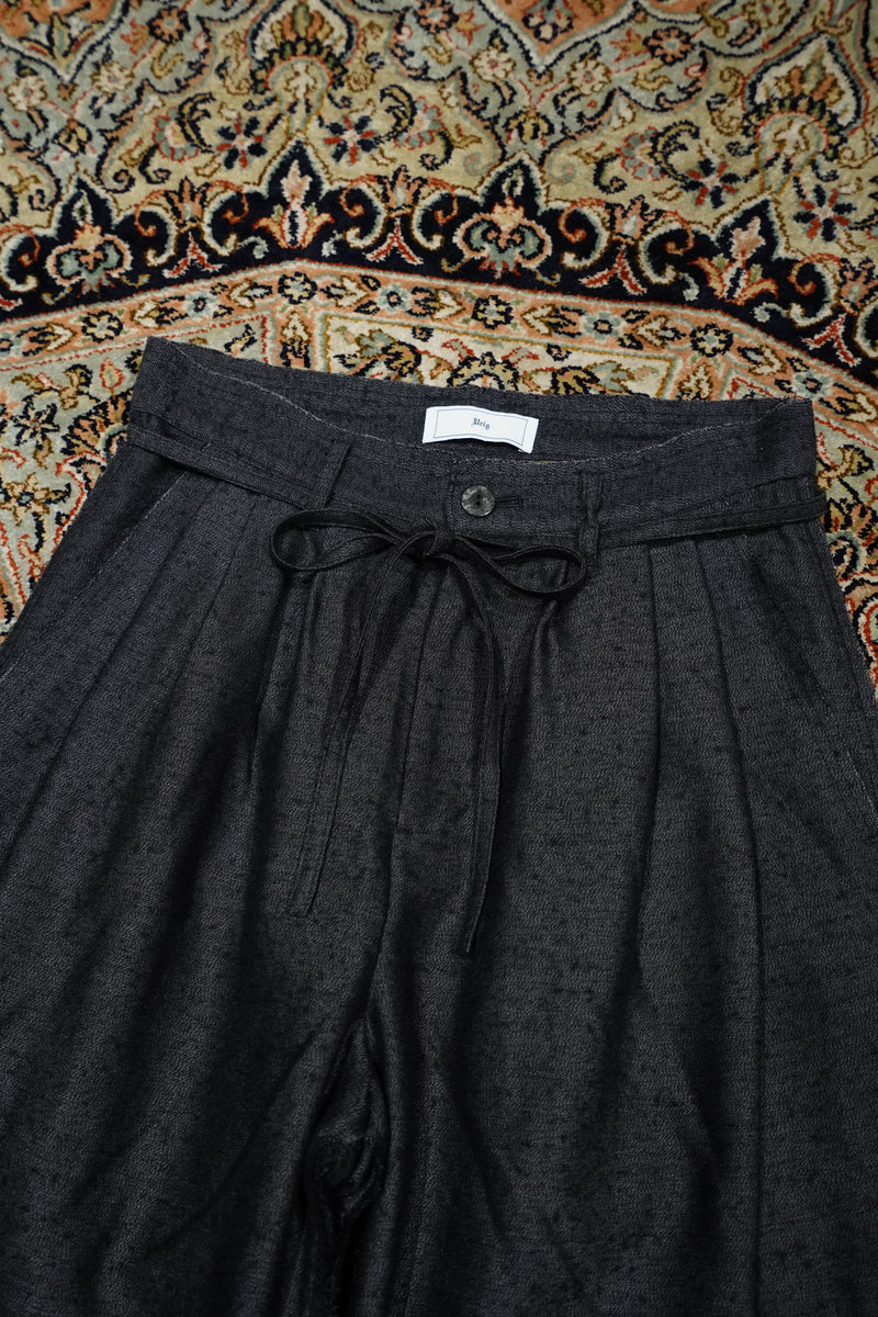 Urig(ウーリッヒ)のR.NEP SCHADEN 3TUCK PANTS(BLACK)(パンツ)の通販
