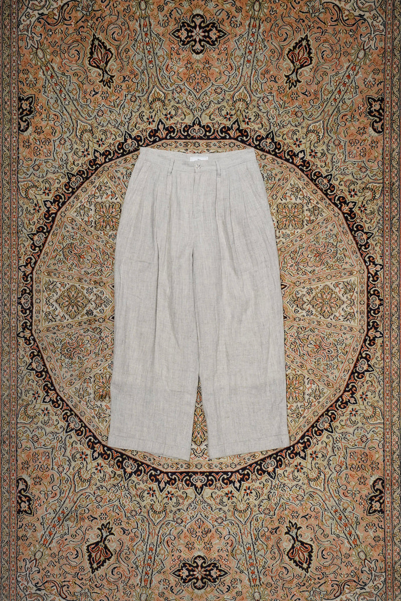 Urig 3TUCK CHINO PANTS ウーリッヒ 3タック パンツ Urig(ウーリッヒ)のSILK LINEN 3TUCK PANTS(ECRU)(パンツ)の通販