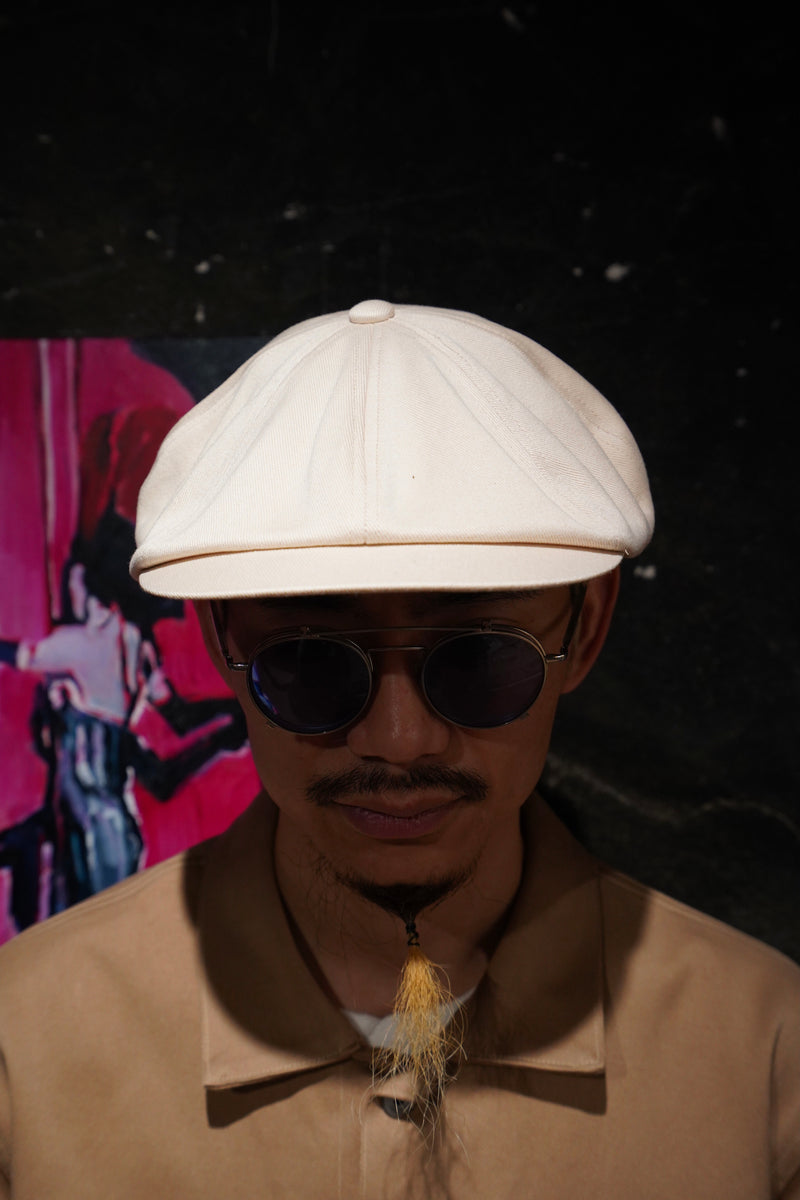 Taiga Takahashi(タイガタカハシ)のNEWSBOY CAP (IVORY