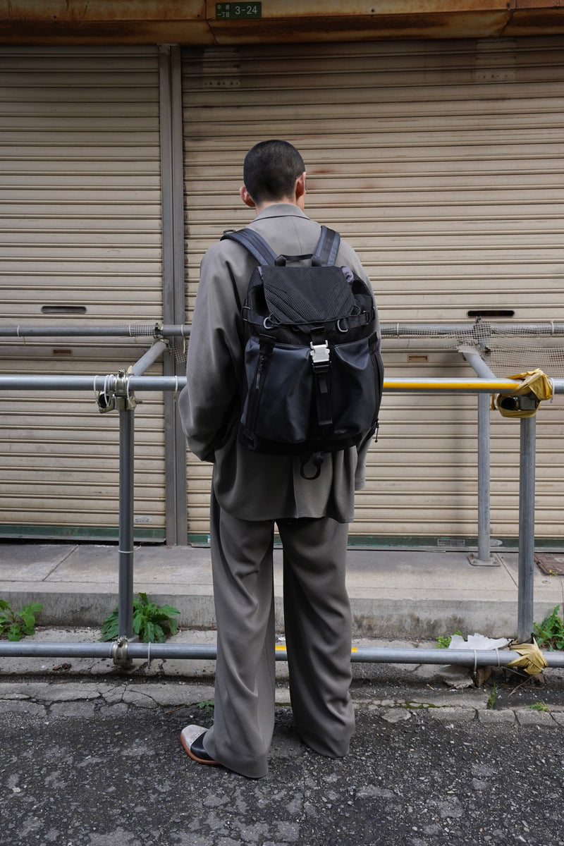 UJOH(ウジョー)のTMH Backpack(BLACK)(バックパック)の通販