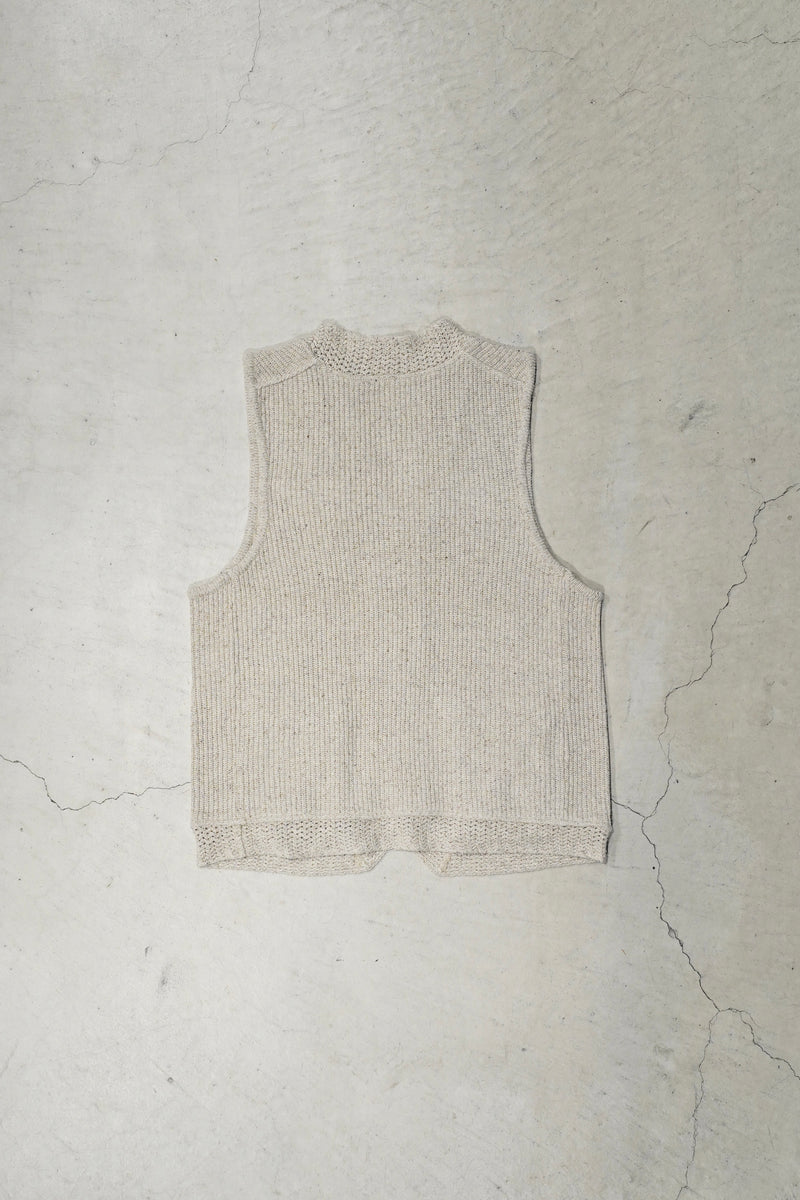 KNITTED VEST (IVORY)