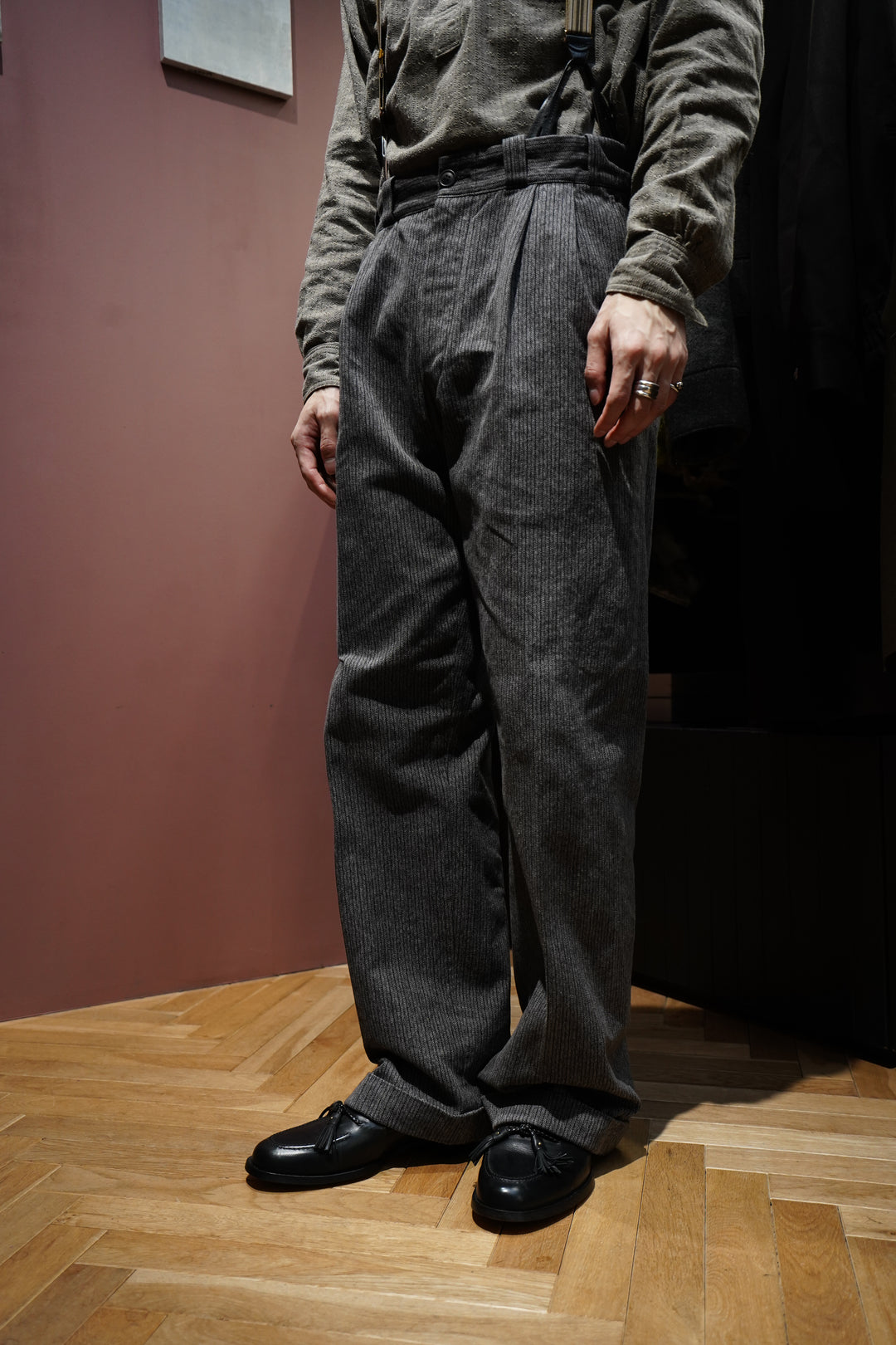 せ*つ様 50s ワークパンツ ブラック ダークグレー 墨黒 極太 雰囲気抜群 Taiga Takahashi(タイガタカハシ)のWORK TROUSERS(CHARCOAL)(パンツ)の