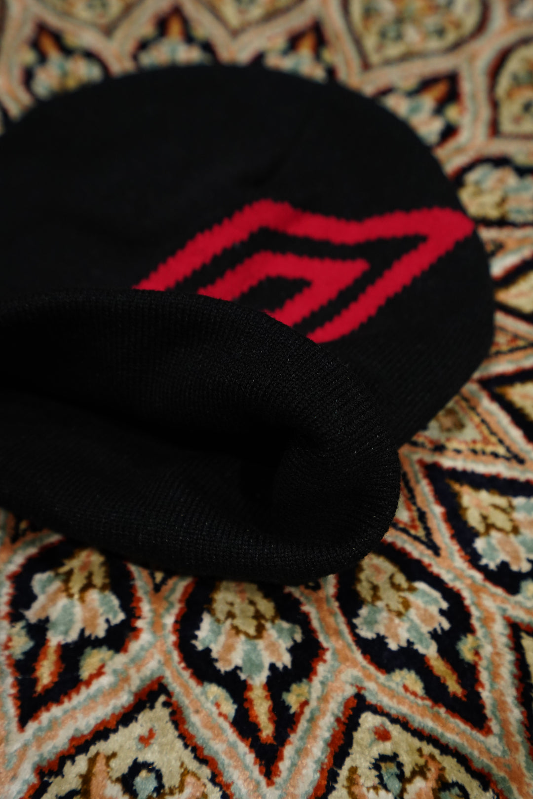 Children of the discordanceのUMBRO Logo Beanie(BLACK)(ニット帽)の