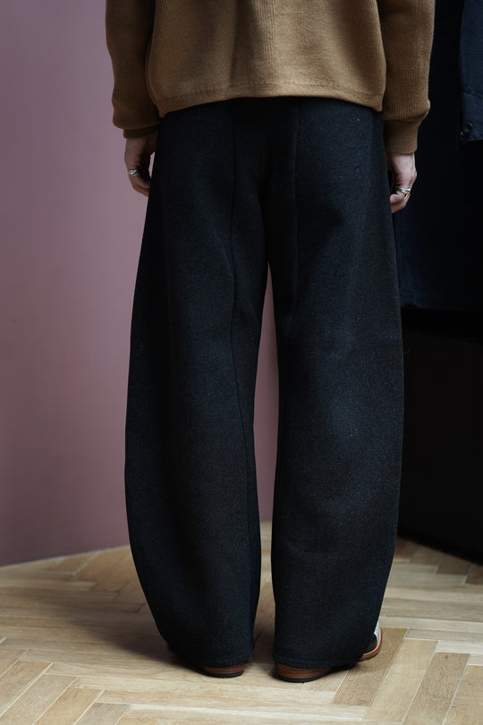 Omar Afridi(オマールアフリディ)25AWのPINA TROUSERS(CHARCOAL GREY