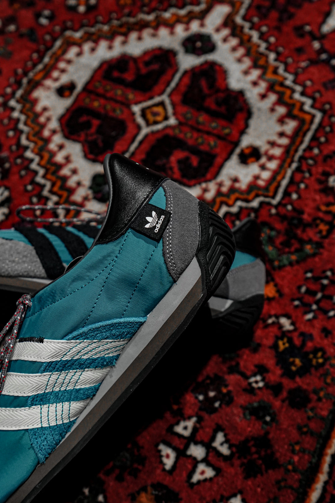 adidas COUNTRY OG SFTM アディダス　27cm adidas COUNTRY OG SFTM CBLACK/CWHITE/WONBEI 24SS-S（アディダス