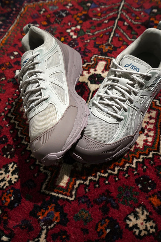 ASICS(アシックス)のGEL-VENTURE 6 SHIELD (MAUVE GREY/OYSTER