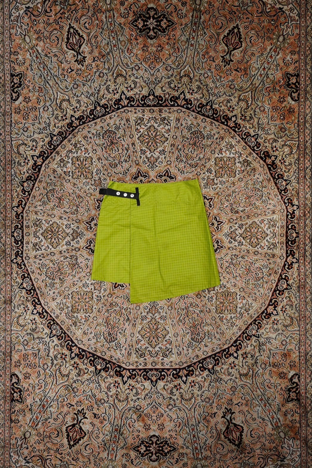Omar Afridi(オマールアフリディ)25SSのWRAPPED SKIRT(APPLE GREEN