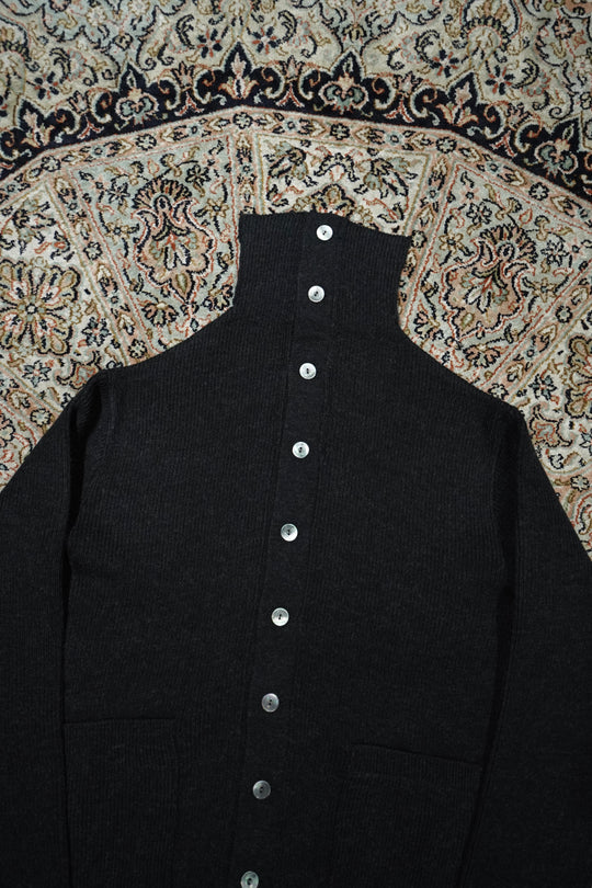 Taiga Takahashi(タイガタカハシ)のTURTLENECK CARDIGAN(CHARCOAL