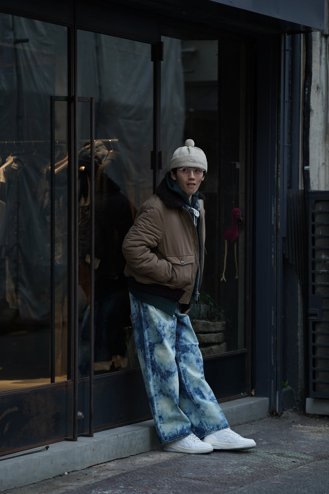 SUGARHILL(シュガーヒル)のRANDOM BLEACH CLASSIC DENIM PANTS(FADED