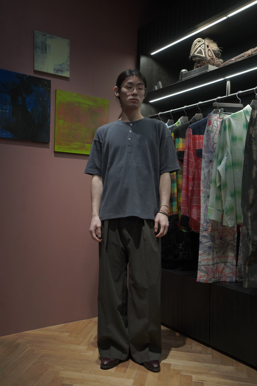 Taiga Takahashi(タイガタカハシ)2026SSの HENRY NECK SHIRT (CHARCOAL