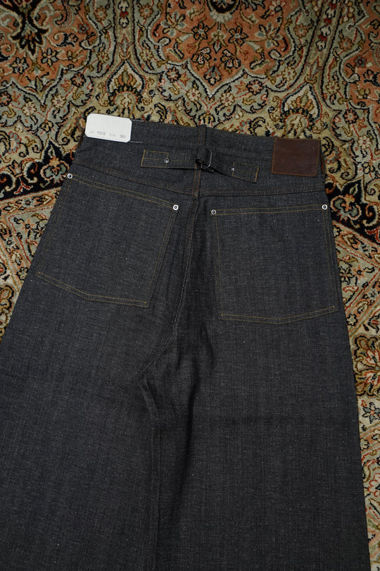 6834443D-9B90-45B1-8FF6-