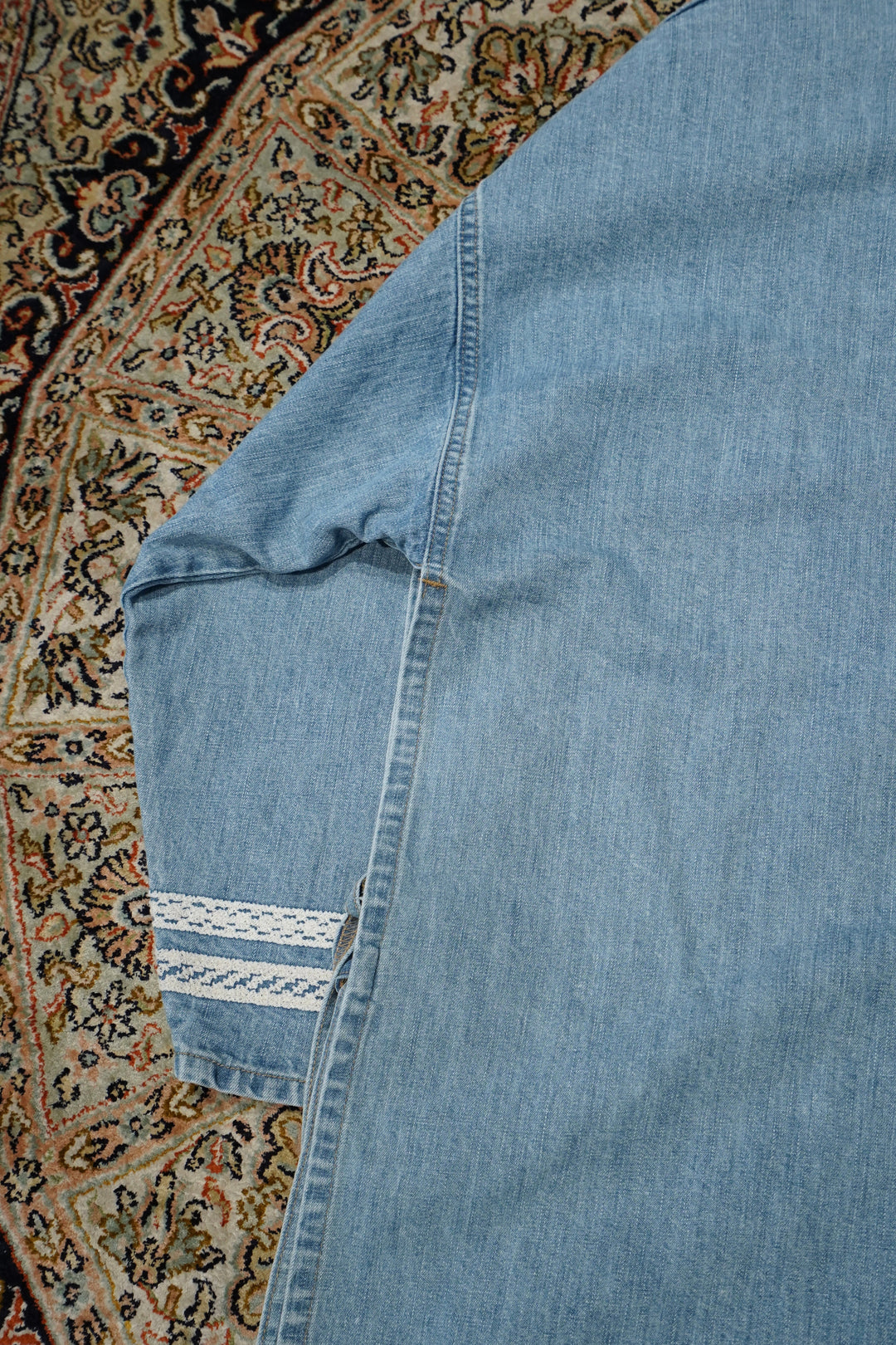 SARTO(サルト)のEMBROIDERY PULL OVER(INDIGO A)(トップス)の通販