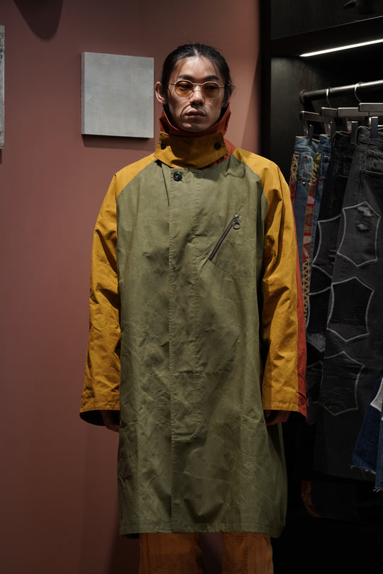 NICHOLAS DALEY(ニコラス デイリー)25SSのSLYGO MAC(RED/GREEN/GOLD