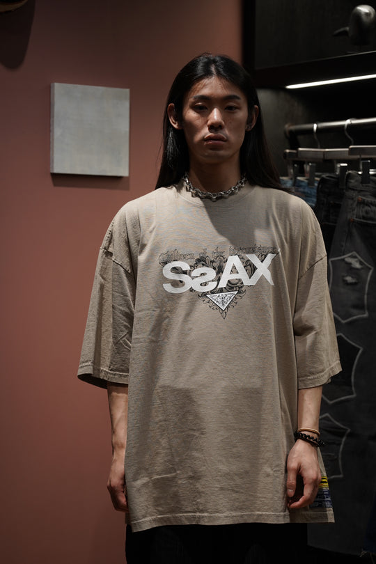 Children of the discordance × JOHN DOE SsAX TEE (KHAKI