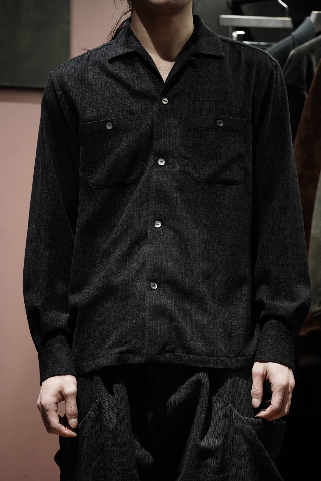 Taiga Takahashi(タイガタカハシ)のSIR GUY SHIRT (BLACK)(シャツ)の