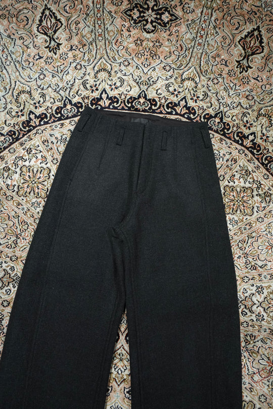Omar Afridi(オマールアフリディ)25AWのPINA TROUSERS(CHARCOAL GREY