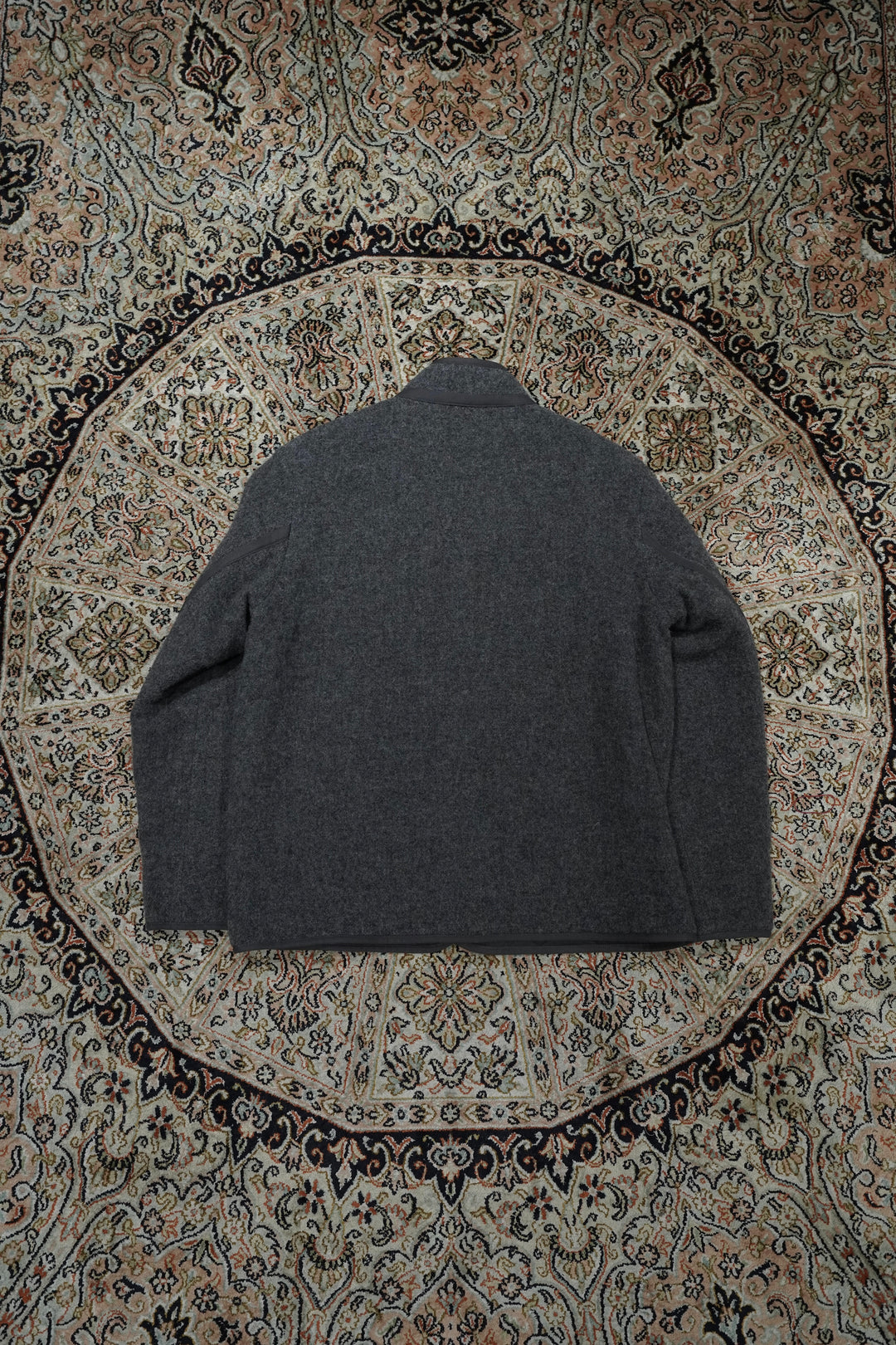 Taiga Takahashi(タイガタカハシ)のQUILT LINING BLANKET JACKET(GRAY