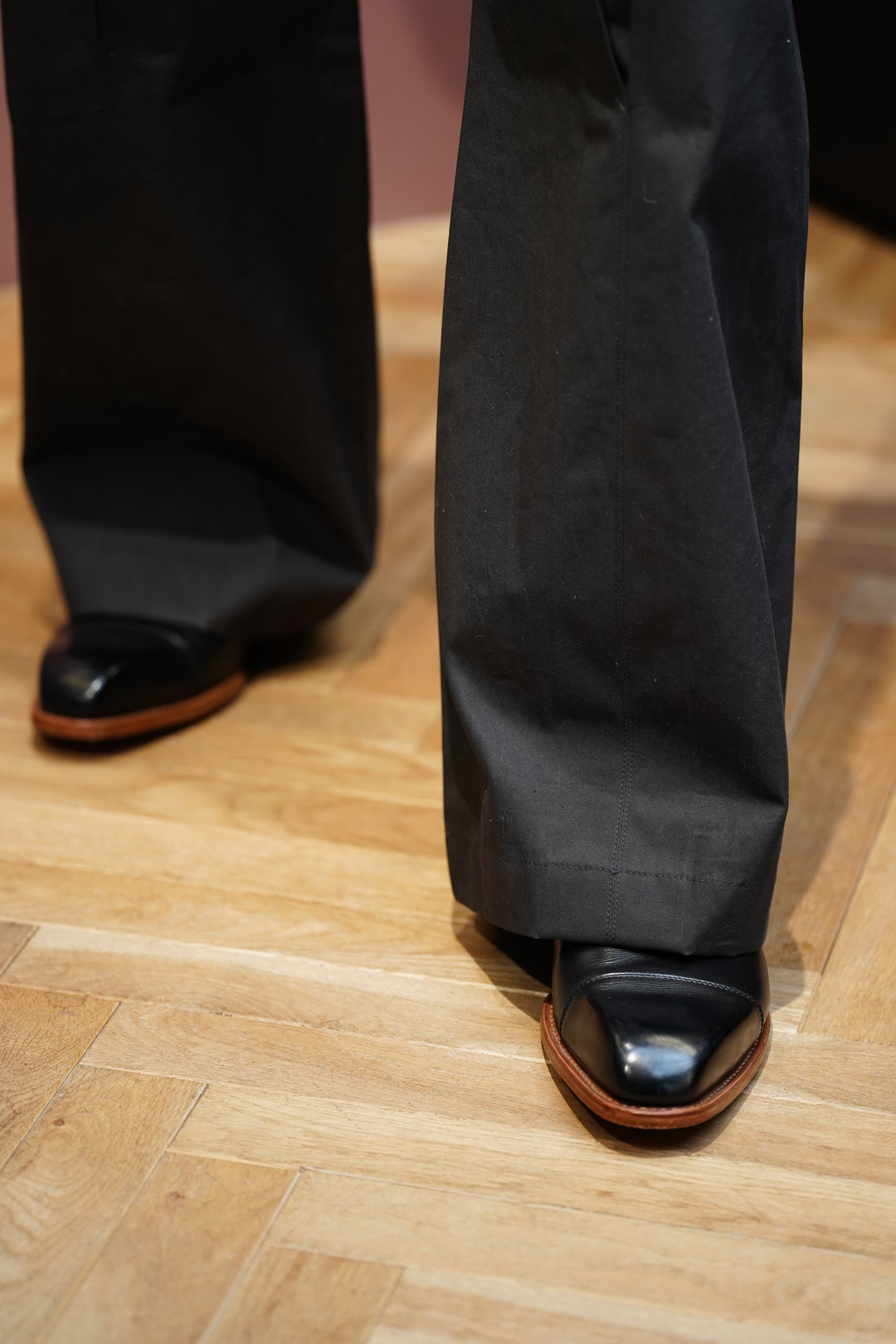 カジュアルパンツ CAROL TROUSERS 25－SS25