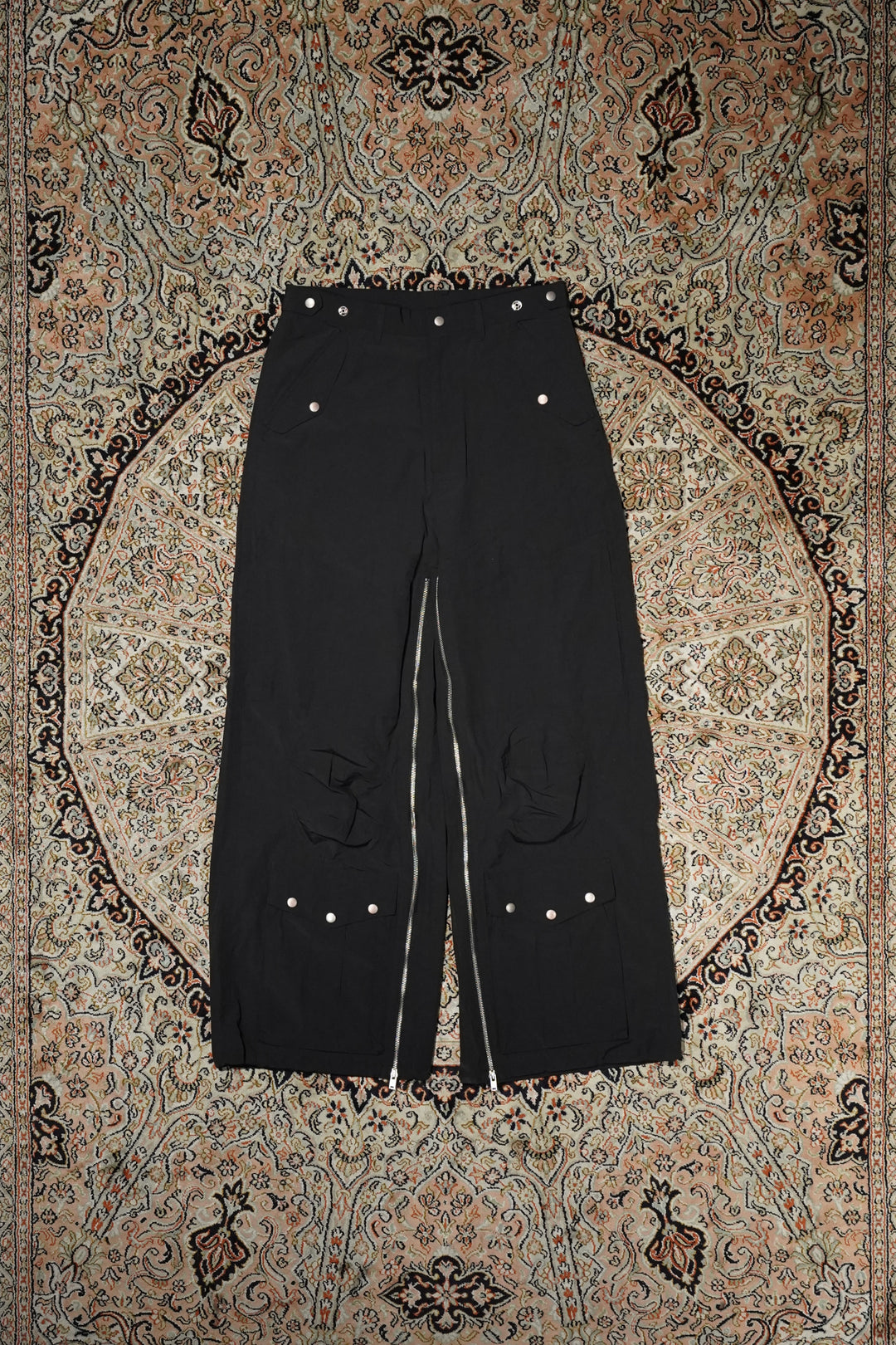 SUGARHILL(シュガーヒル)のPARACHUTE NYLON TROUSERS(BLACK