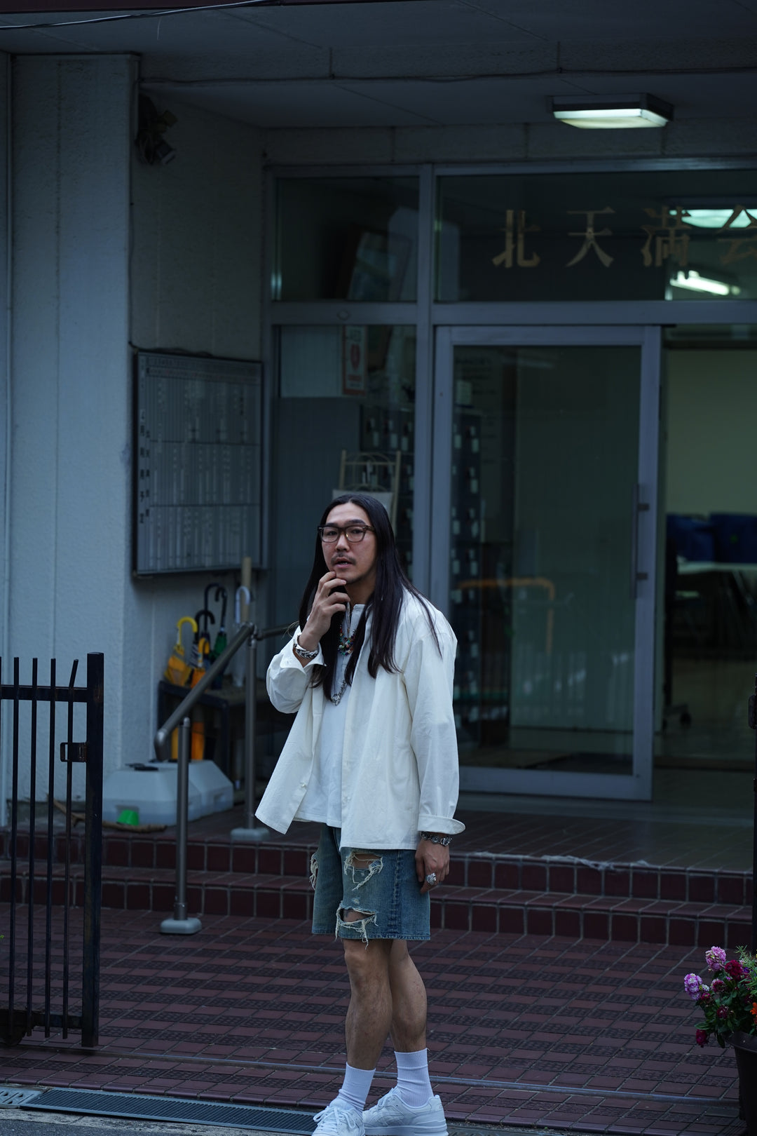 SUGARHILL(シュガーヒル)2025MIDSのDAMAGED MODERN DENIM PANTS SHORTS
