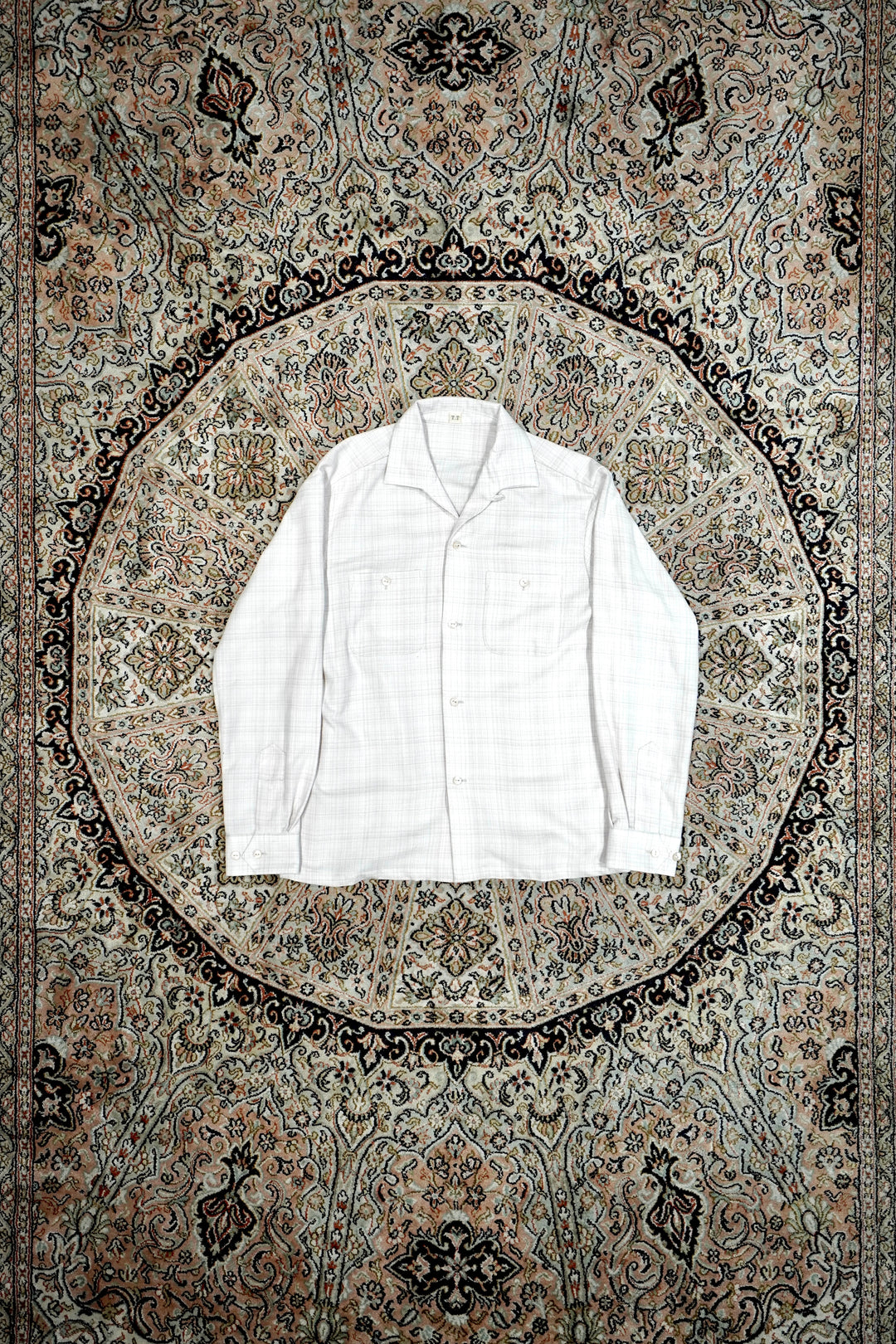 Taiga Takahashi(タイガタカハシ)のSIR GUY SHIRT (IVORY)(シャツ)の
