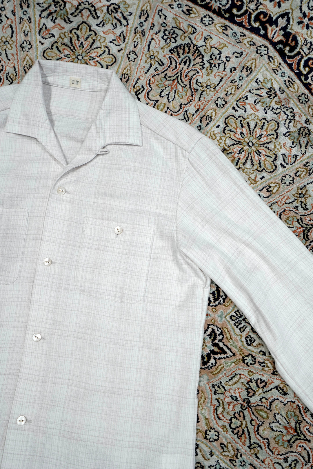 Taiga Takahashi(タイガタカハシ)のSIR GUY SHIRT (IVORY)(シャツ)の