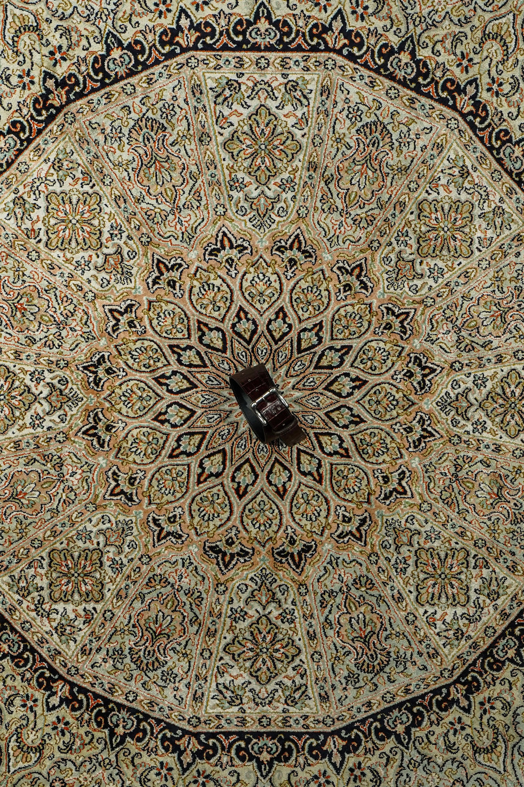 Omar Afridi mail order | CEDARWOOD online shop