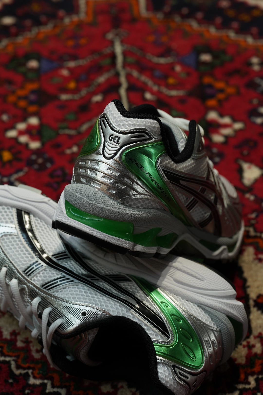 ASICS(アシックス)のGEL-KAYANO 14(WHITE/MALACHITE GREEN)(スニーカー