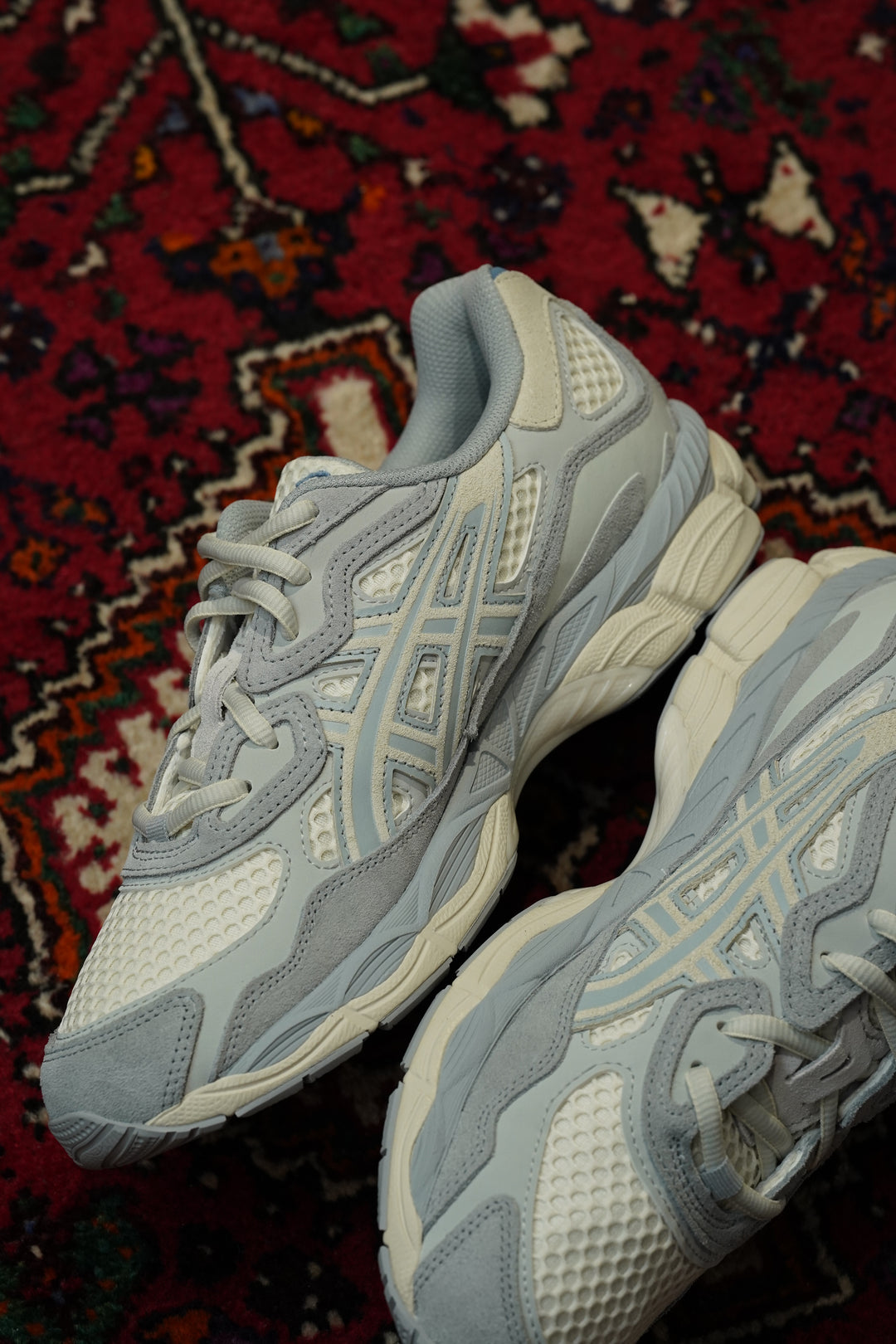 ASICS(アシックス)のGEL-NYC(IVORY/MID GRAY)(スニーカー)(靴)の