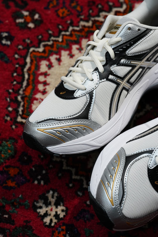 ASICS(アシックス)のGT-2160(CREAM/PURE SILVER)(スニーカー)(靴