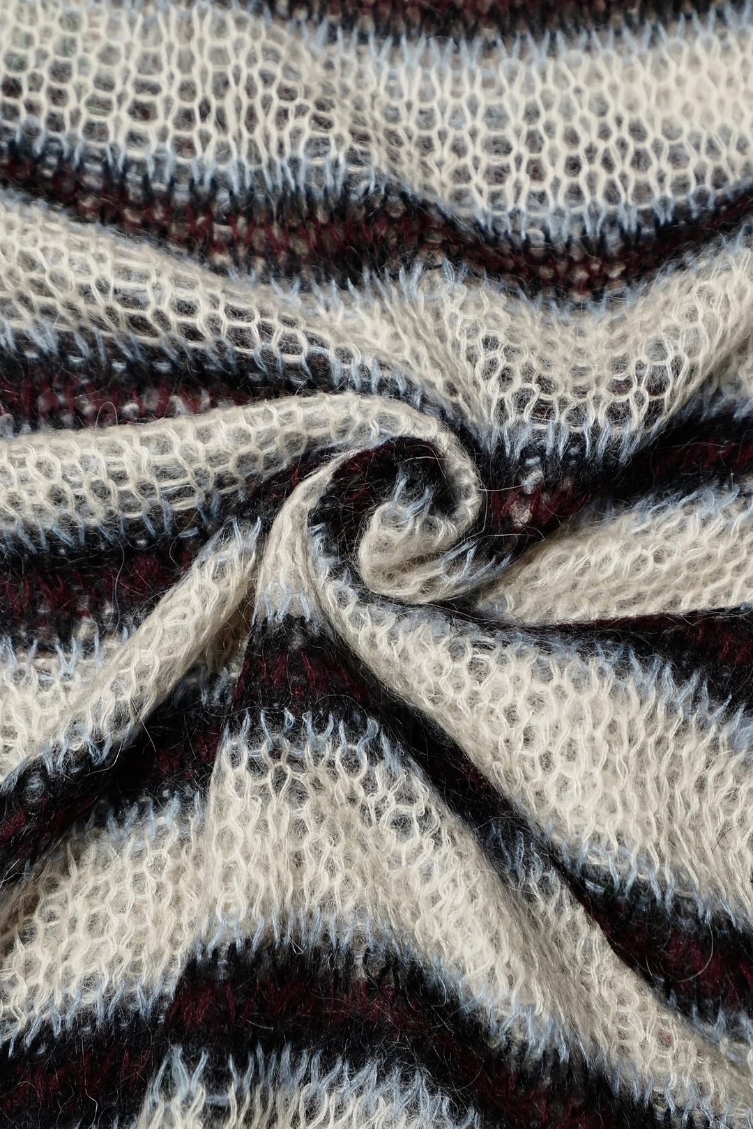 SUGARHILL(シュガーヒル)のMOHAIR STRIPE MUFFLER(WINE STRIPE