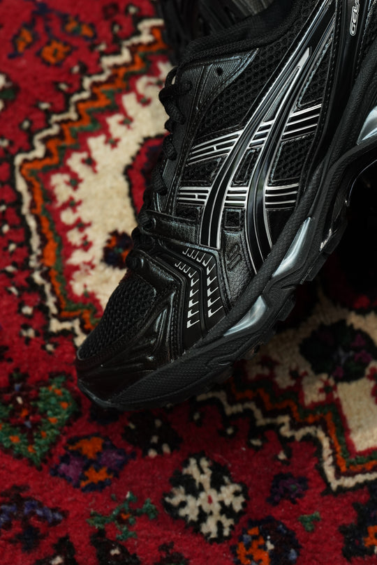ASICS GEL-kayano14 スニーカー シルバー/ブラック/ゴールド ASICS(アシックス)のGEL-KAYANO 14(BLACK/PURE SILVER