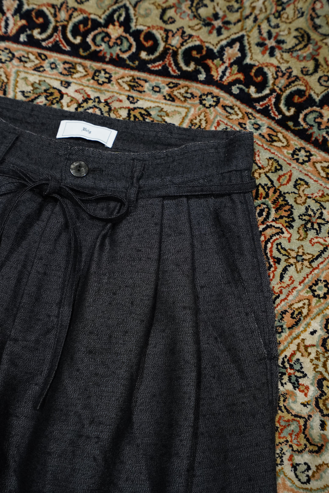 Urig R.NEP SCHADEN 3TUCK PANTS サイズ3 中古・古着通販】Urig (ウーリッヒ) R.NEP SCHADEN 3TUCK PANTS