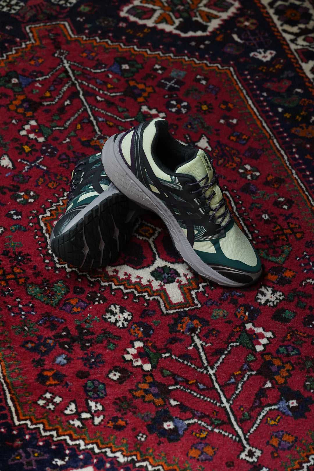 ASICS(アシックス)のGEL-TERRAIN(COOL MATCHA/GRAPHITE GREY