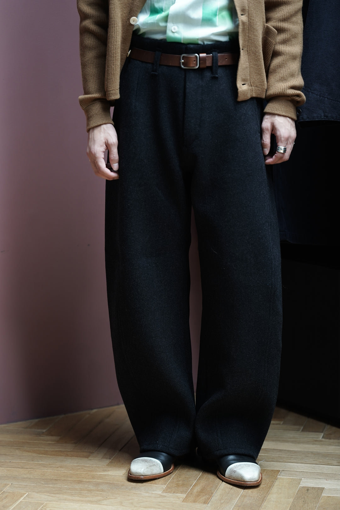 Omar Afridi(オマールアフリディ)25AWのPINA TROUSERS(CHARCOAL GREY