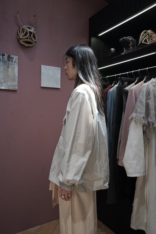 【SARTO】 \"OPEN COLLAR BLOUSE\" SARTO OPEN COLLAR BLOUSE BLACK/O.WHITE | CASANOVA&CO
