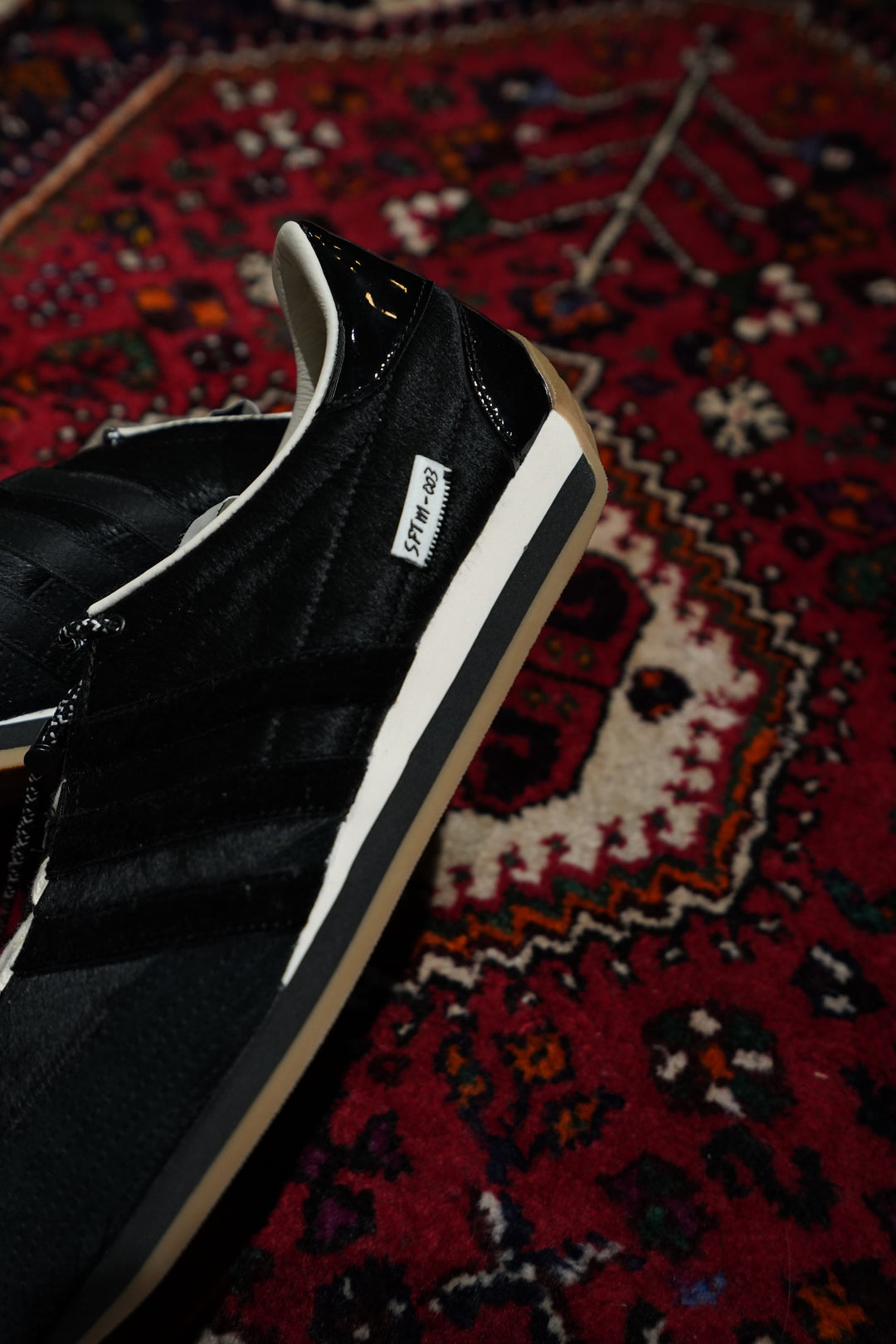 adiads(アディダス)のCOUNTRY OG SFTM(BLACK)(スニーカー)(靴)の通販 