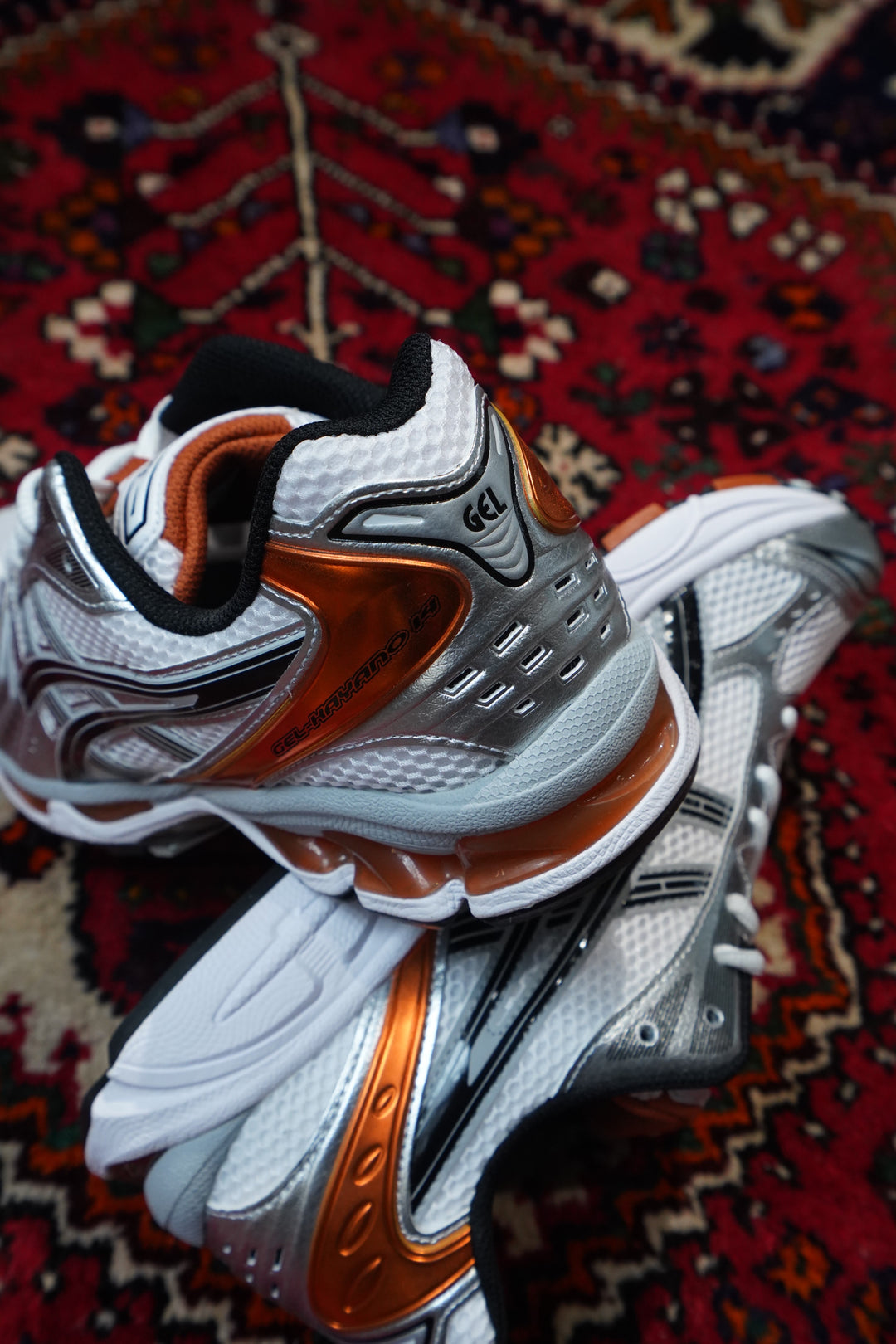 ASICS (ASICS) GEL-KAYANO 14 (WHITE/PIQUANT ORANGE) (Sneakers
