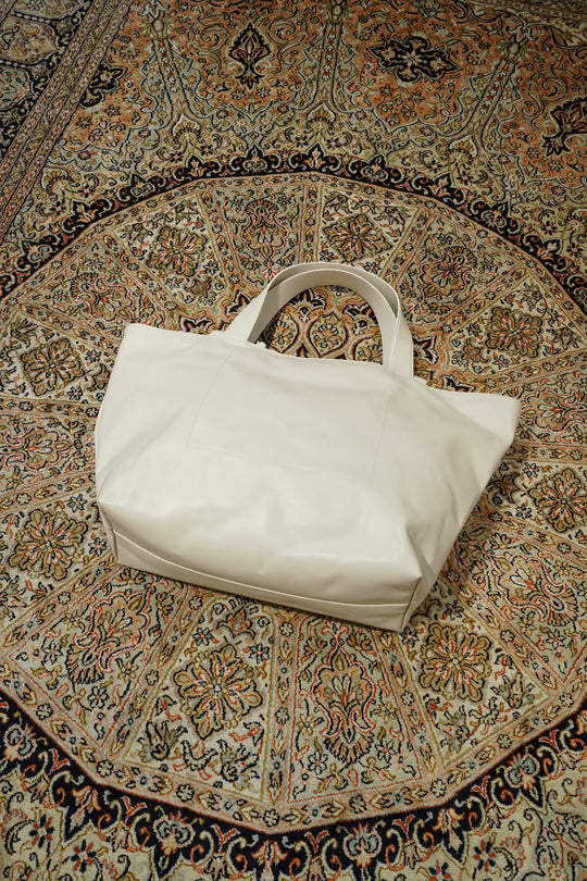 SAGAN VIENNA(サガン・ヴィエンナ)のPAZAR TOTE BAG XL(OAT MILK