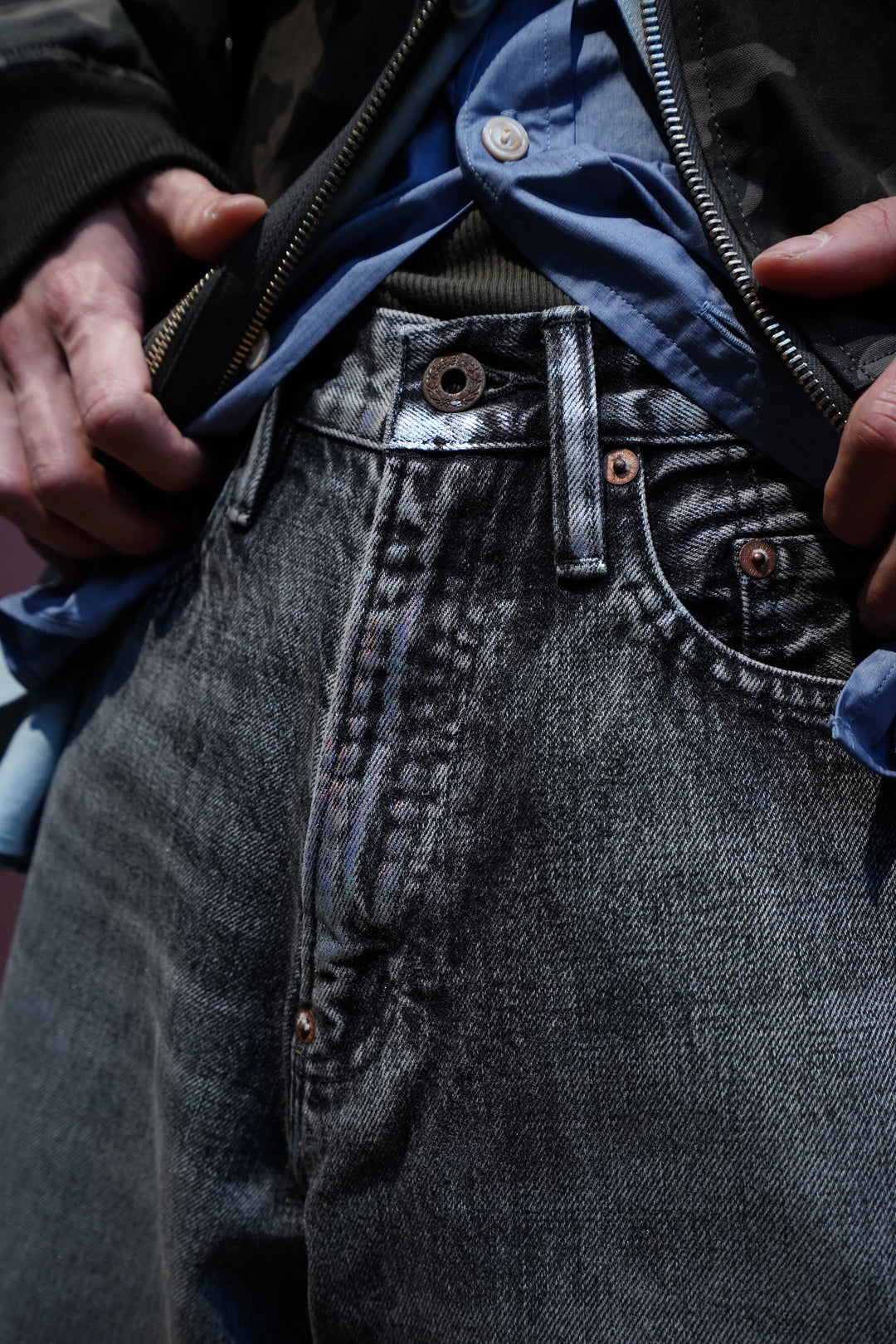パンツ FOILED DENIM TROUSERS WIDE CUT 28 FOILED DENIM TROUSERS WIDE CUT – TIME AFTER TIME