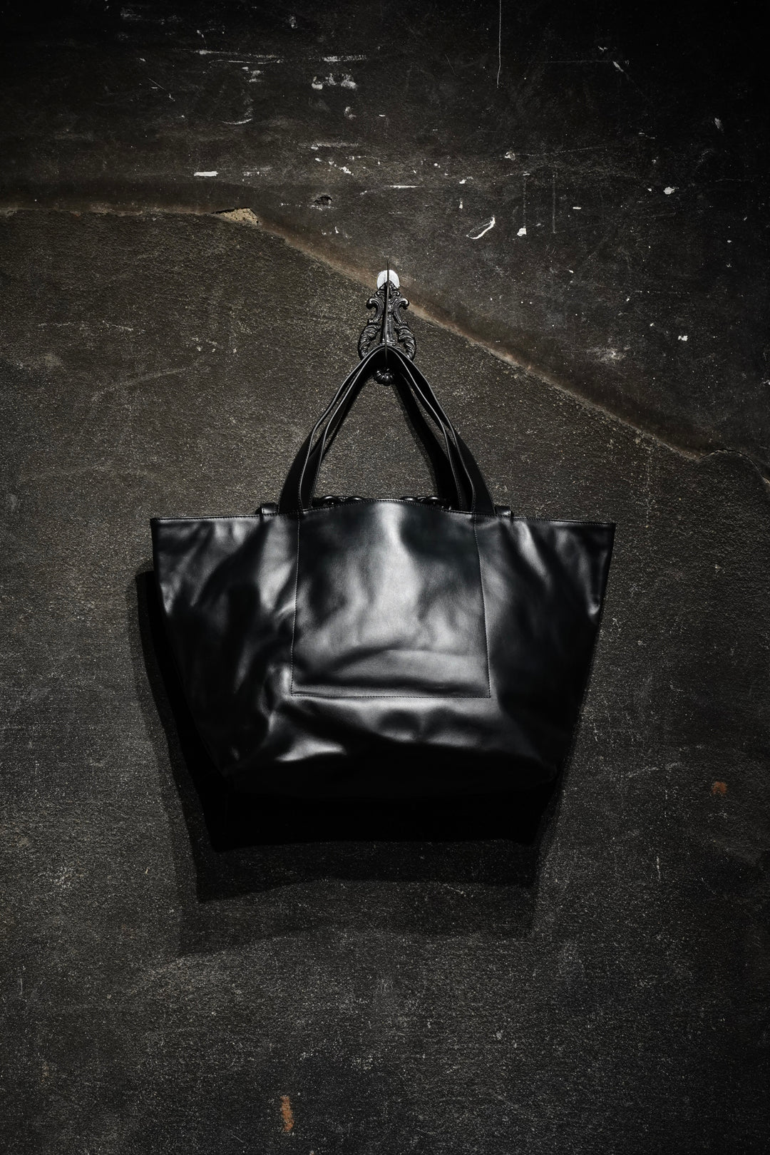 SAGAN VIENNA(サガン・ヴィエンナ)のPAZAR TOTE BAG XL (NERO)(トート