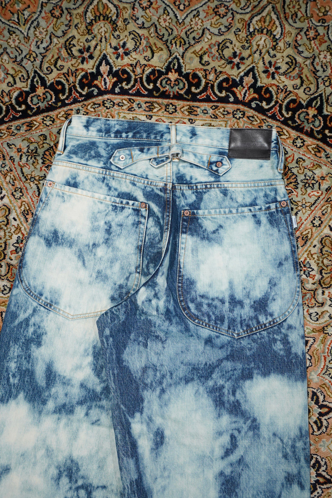 SUGARHILL(シュガーヒル)のRANDOM BLEACH CLASSIC DENIM PANTS(FADED