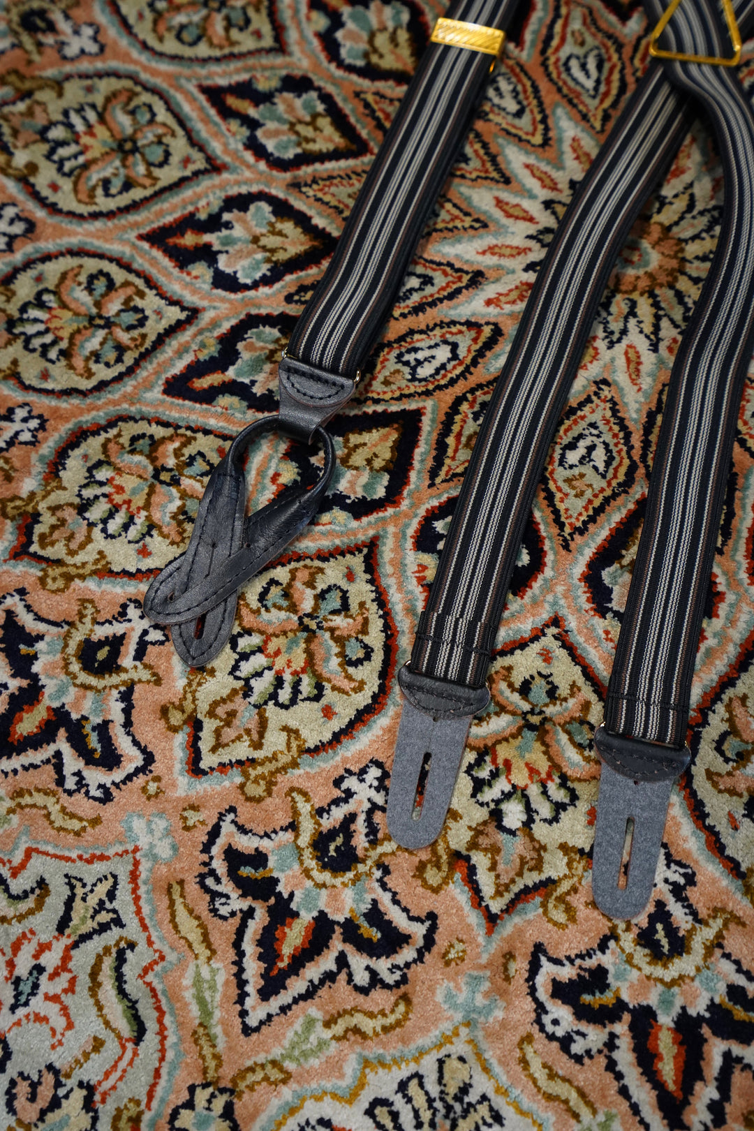 Taiga Takahashi(タイガタカハシ)のSUSPENDER(MULTI STRIPE BLACK