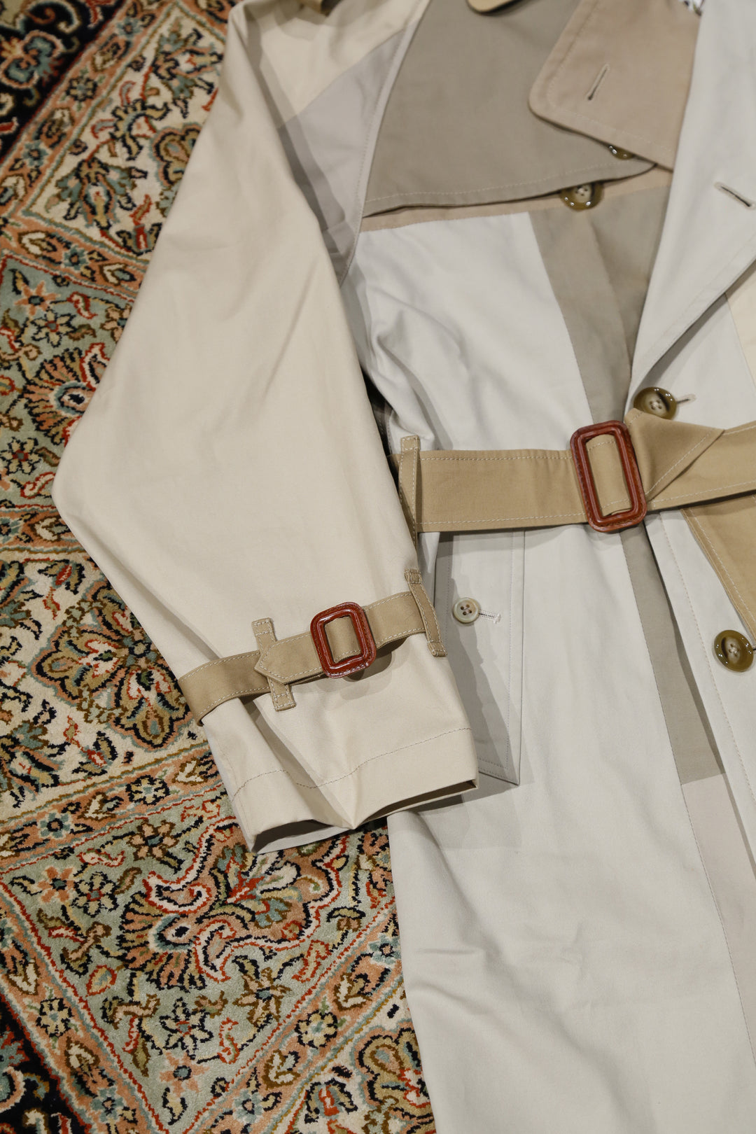 Children of the discordanceのNY VINTAGE TRENCH COAT (BEIGE)(コート