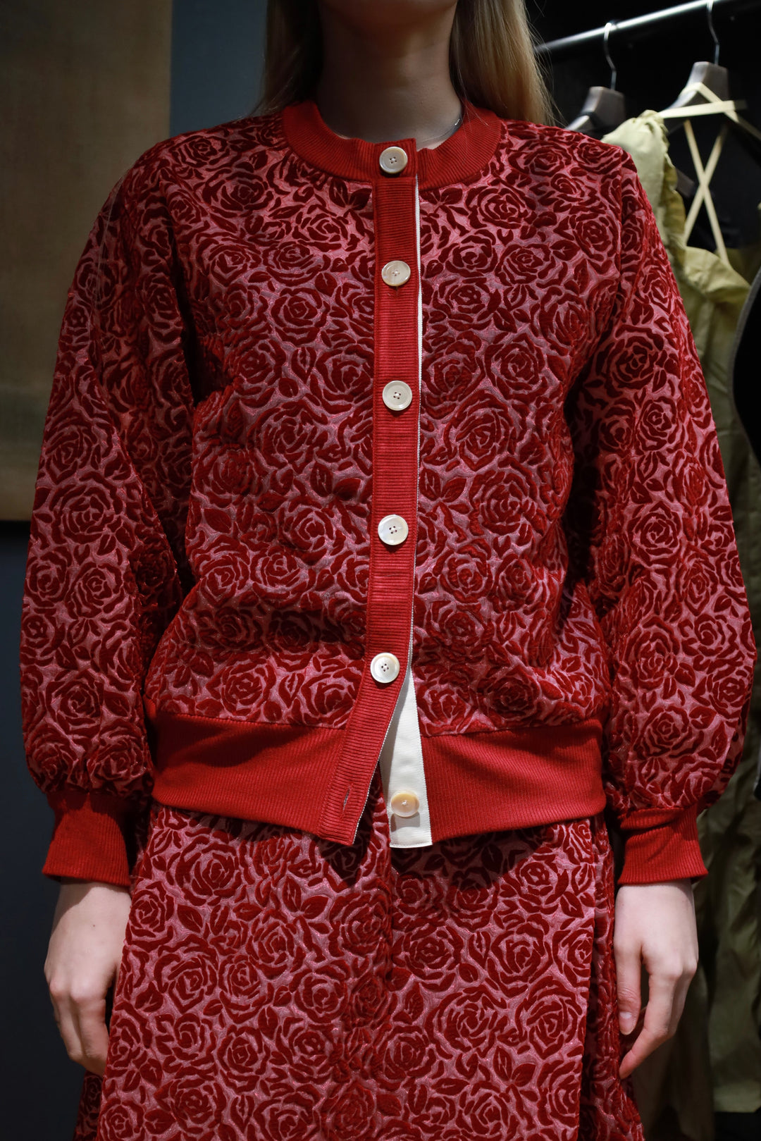 HOUGA kitri cardigan カーディガン HOUGA(ホウガ)のkitri cardigan(red)(カーディガン)の通販