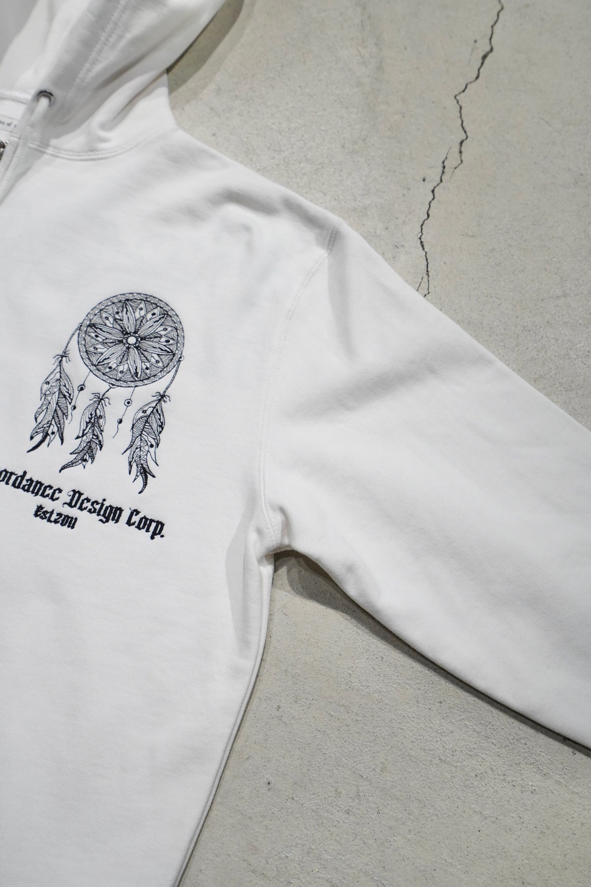 Children of the discordanceのEMBROIDERY ZIP UP HOODIEWH FEATHER