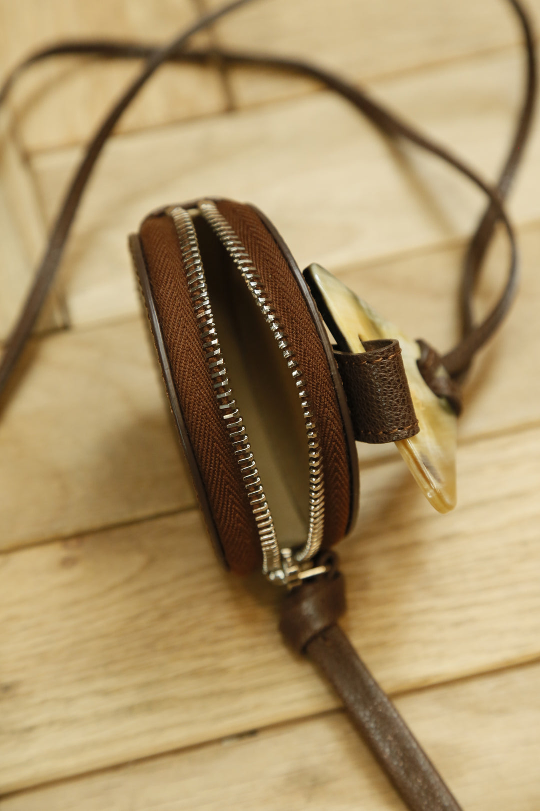 SAGAN VIENNA(サガン・ヴィエンナ)のCOIN NECKLACE WALLET ROUND