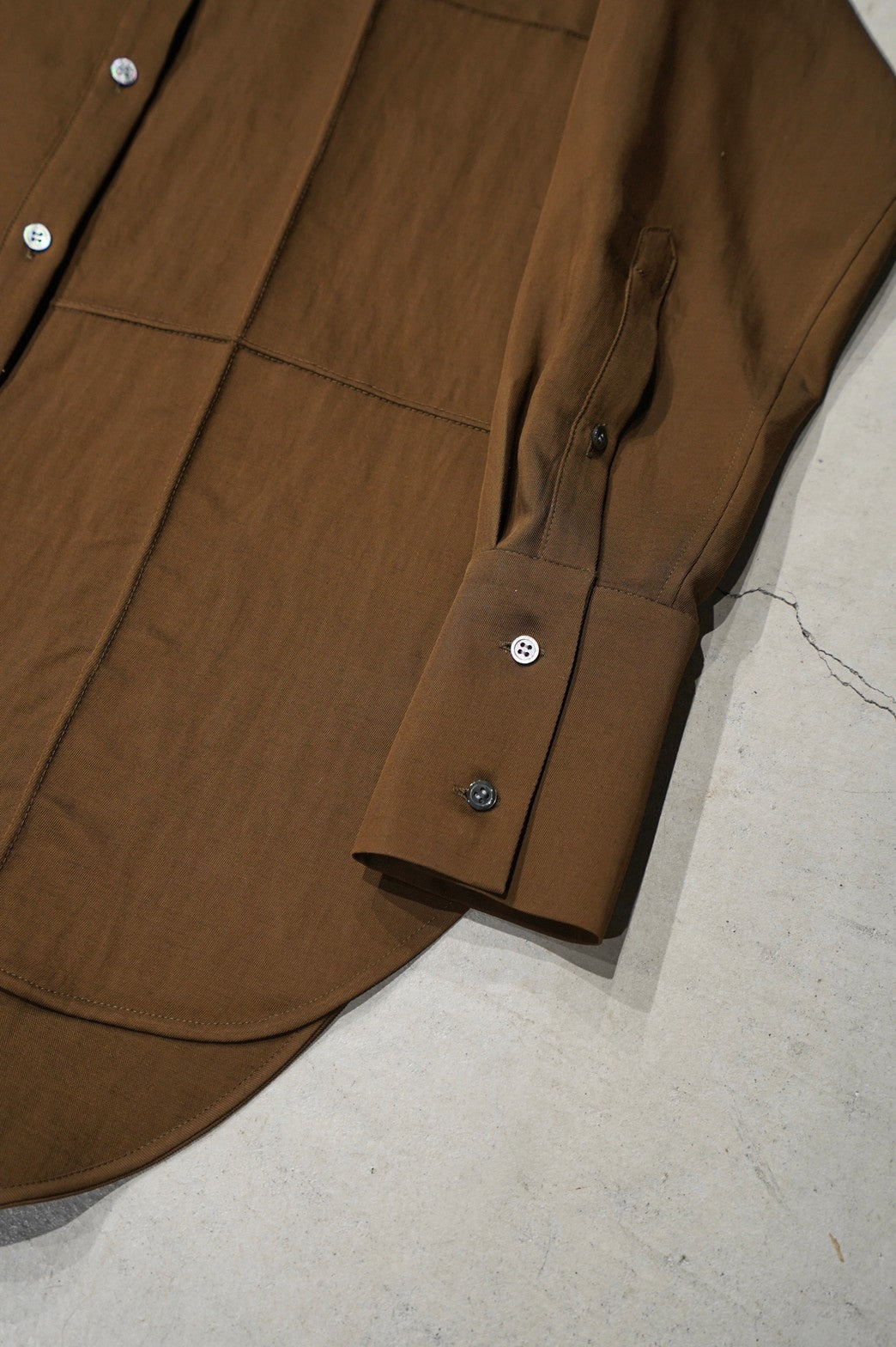 SATORU SASAKI(サトルササキ)のBOX CORD SHIRT(BROWN)(シャツ)の