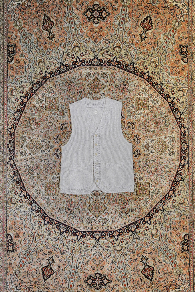 Taiga Takahashi(タイガタカハシ)のKNITTED VEST(IVORY)(ベスト)の通販