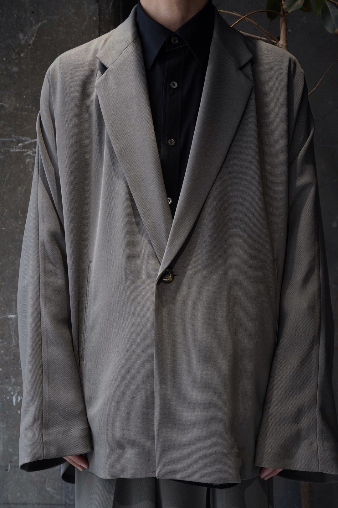 UJOH(ウジョー)のDolman Sleeve JKT(OLIVE GRAY)(ジャケット)の通販